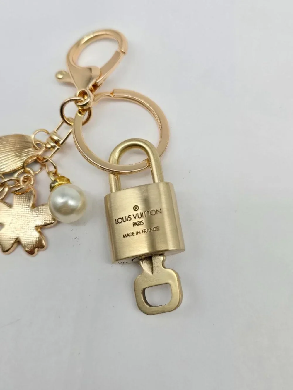 Authentic Louis Vuitton Gold Padlock 🔒 Key Set w/ Unbranded Flower Bag Charm